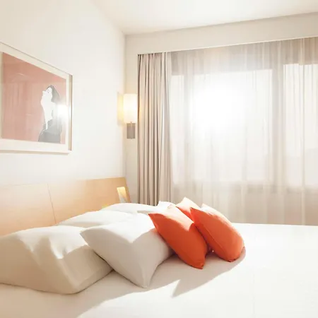 Novotel Centre Hotel